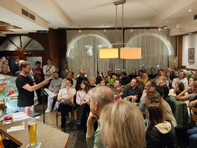 Der amtierende Staatsmeister im Poetry Slam zu Gast in Neuhofen an der Krems